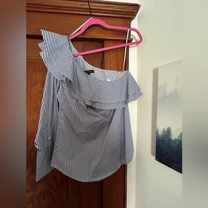 One shoulder stripped top